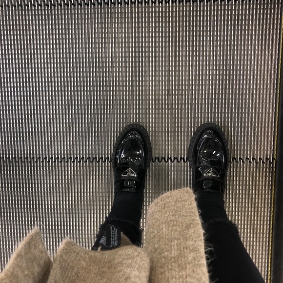 Prada Logo Platform Loafer - Picture 7 of 7